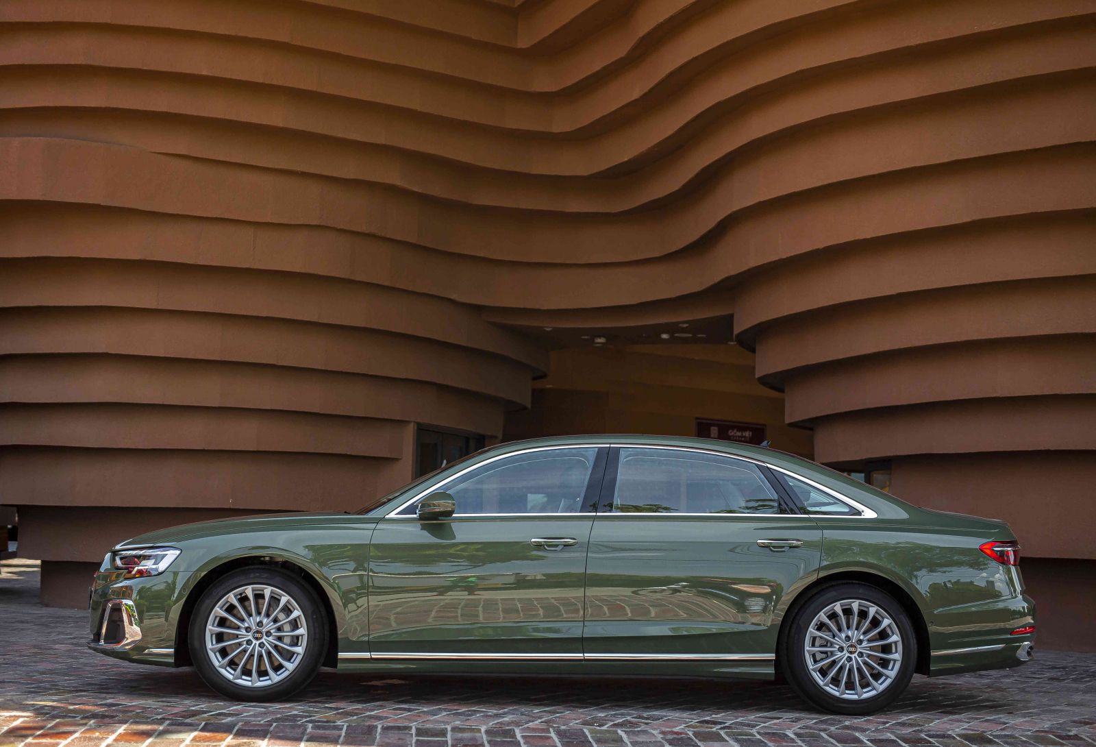 Audi A8l Lnge